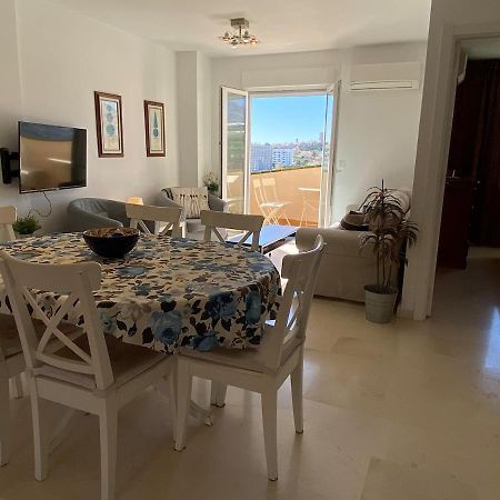 3 Bedroom Penthouse Close By Parque De La Paloma بينالماذينا المظهر الخارجي الصورة
